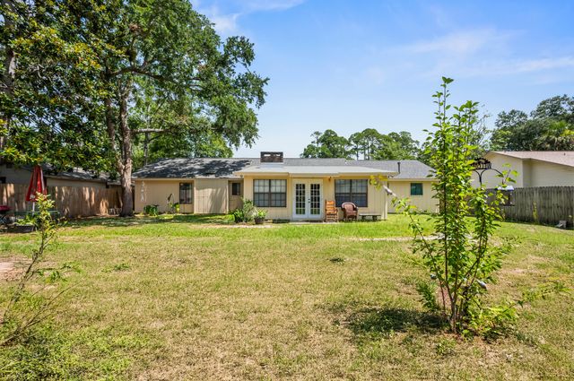 1016 Darlington Oak Drive, Niceville, FL 32578