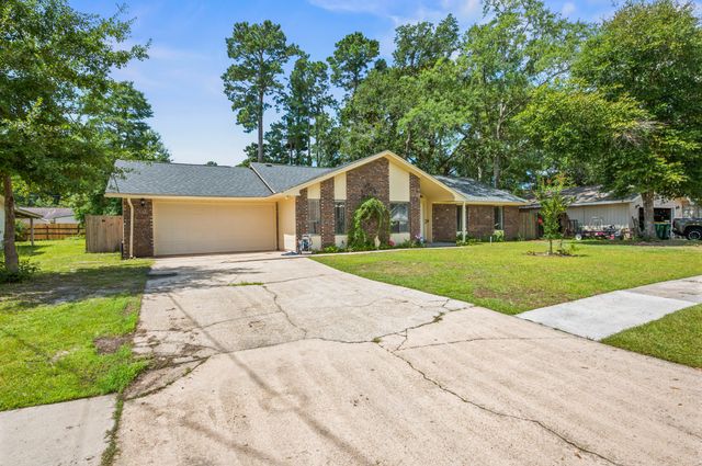 1016 Darlington Oak Drive, Niceville, FL 32578