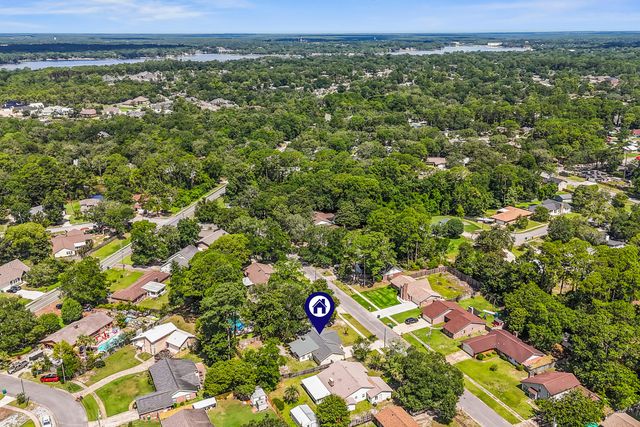 1016 Darlington Oak Drive, Niceville, FL 32578