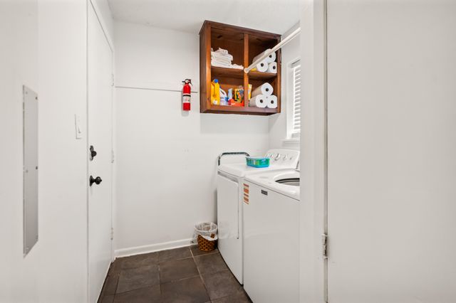 1016 Darlington Oak Drive, Niceville, FL 32578