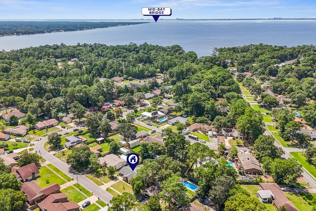 1016 Darlington Oak Drive, Niceville, FL 32578