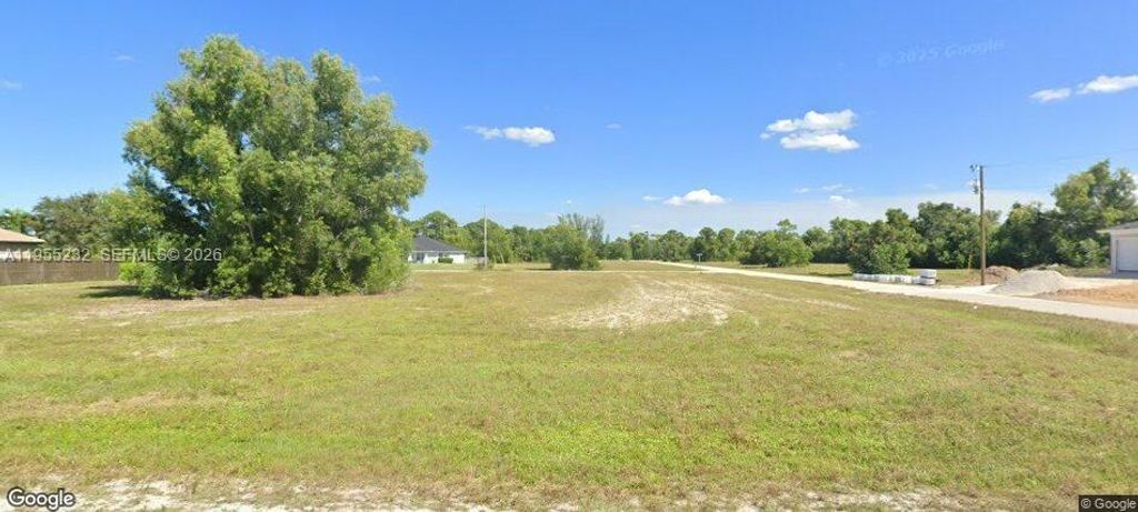 3401 NW 42 AVE, Cape Coral, FL 33993