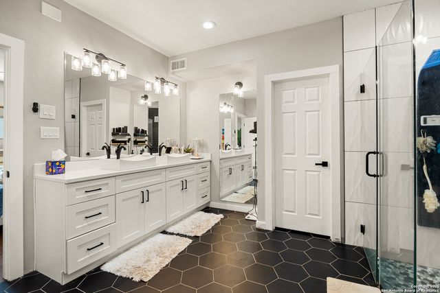 6711 Washita, San Antonio, TX 78256