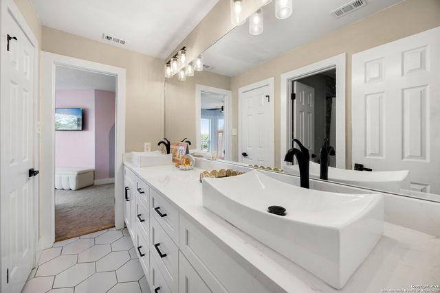 6711 Washita, San Antonio, TX 78256