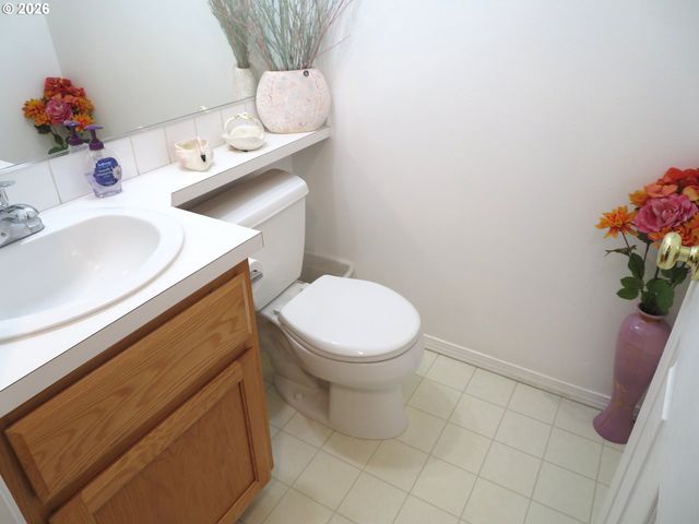 2485 N HOLLADAY St, Cornelius, OR 97113