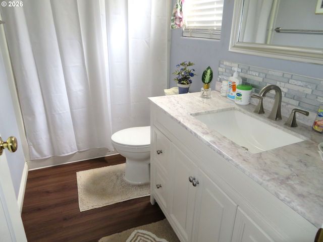 2485 N HOLLADAY St, Cornelius, OR 97113