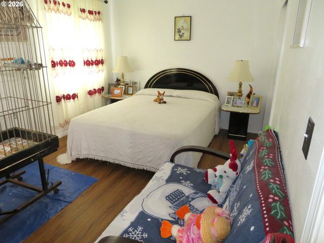 2485 N HOLLADAY St, Cornelius, OR 97113