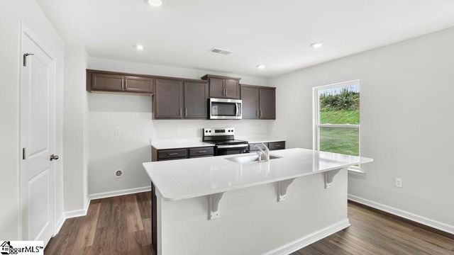 920 Kerwood Street, Wellford, SC 29385