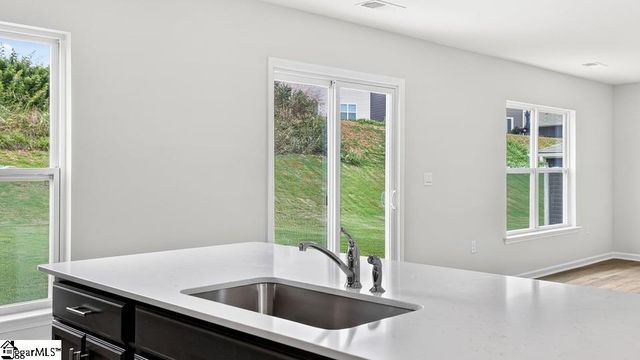 920 Kerwood Street, Wellford, SC 29385