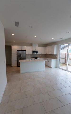 4172 Agnes Lane, Madera, CA 93636