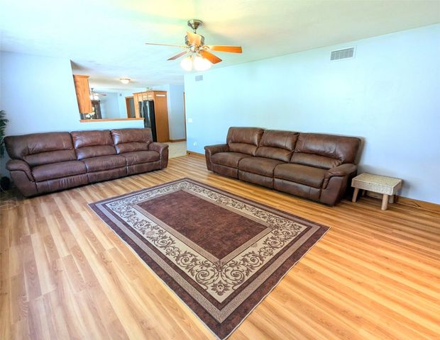 1027 W GORE Road, Erie, PA 16509