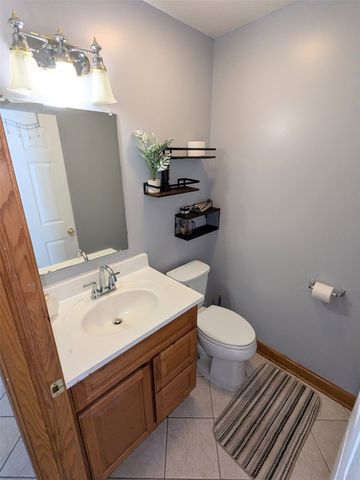 1027 W GORE Road, Erie, PA 16509