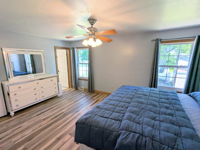 1027 W GORE Road, Erie, PA 16509