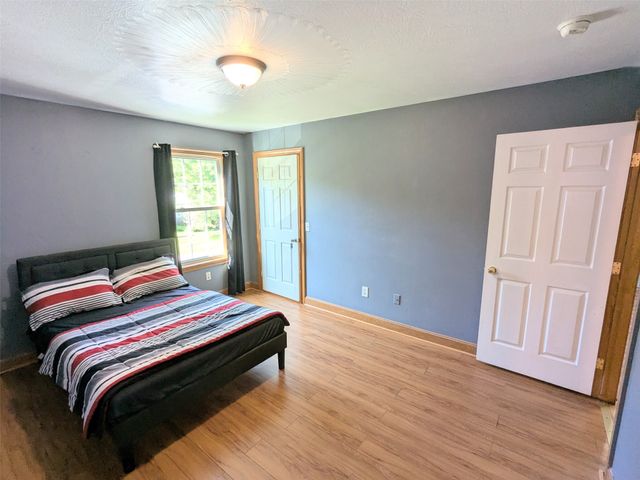 1027 W GORE Road, Erie, PA 16509