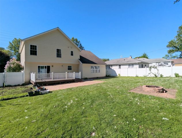 1027 W GORE Road, Erie, PA 16509