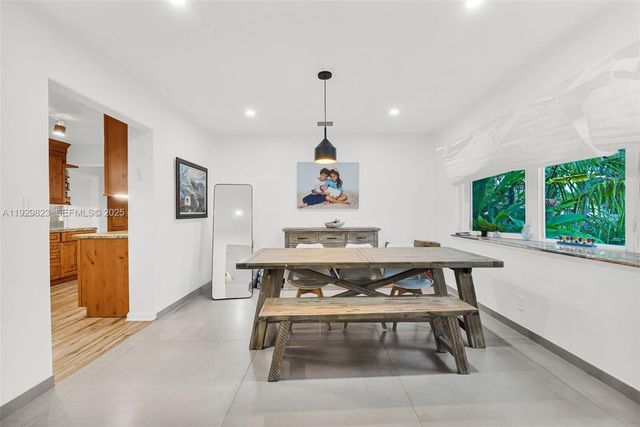 900 Tyler St, Hollywood, FL 33019