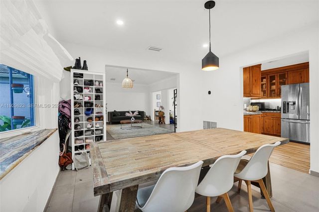 900 Tyler St, Hollywood, FL 33019