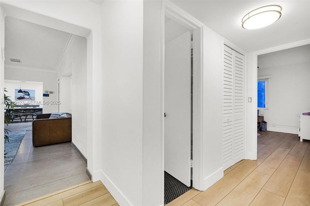 900 Tyler St, Hollywood, FL 33019