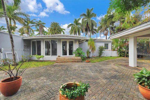 900 Tyler St, Hollywood, FL 33019