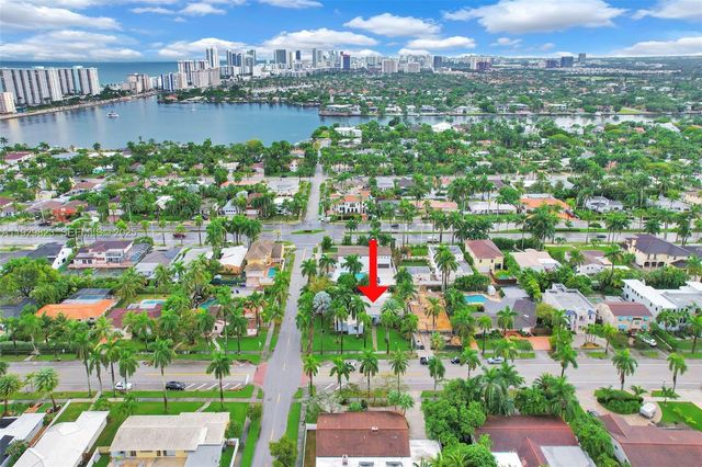 900 Tyler St, Hollywood, FL 33019