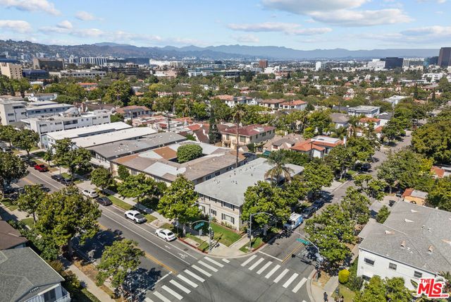 272 S Doheny Drive 1, Beverly Hills, CA 90211