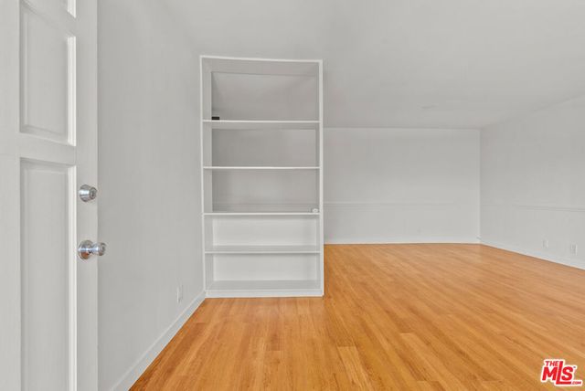 272 S Doheny Drive 1, Beverly Hills, CA 90211