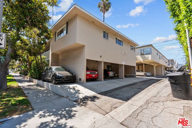 272 S Doheny Drive 1, Beverly Hills, CA 90211