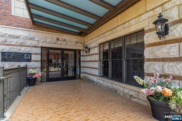 54 Polifly 103, Hackensack, NJ 07601