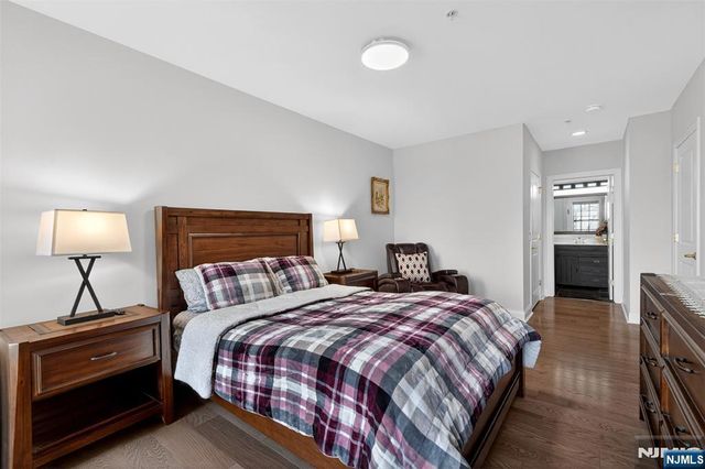 54 Polifly 103, Hackensack, NJ 07601