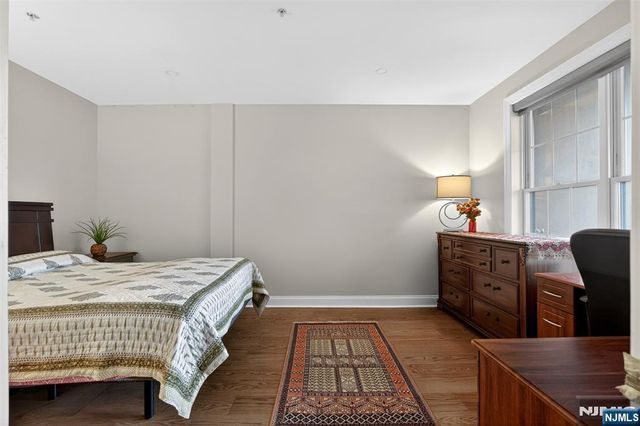 54 Polifly 103, Hackensack, NJ 07601