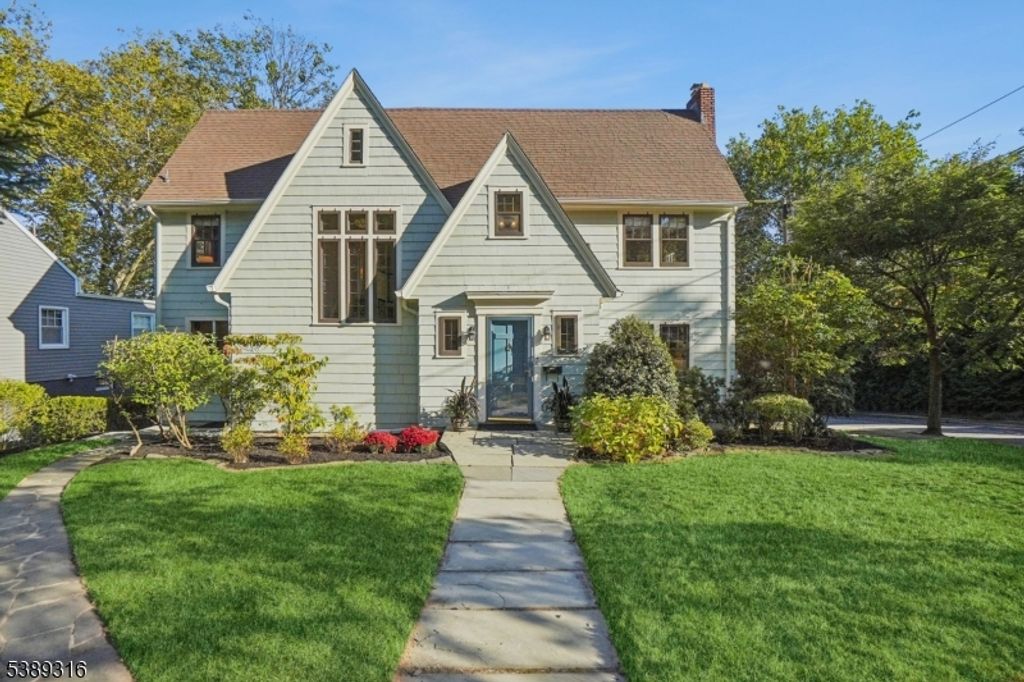 376 Wyoming Ave, Millburn Twp., NJ 07041