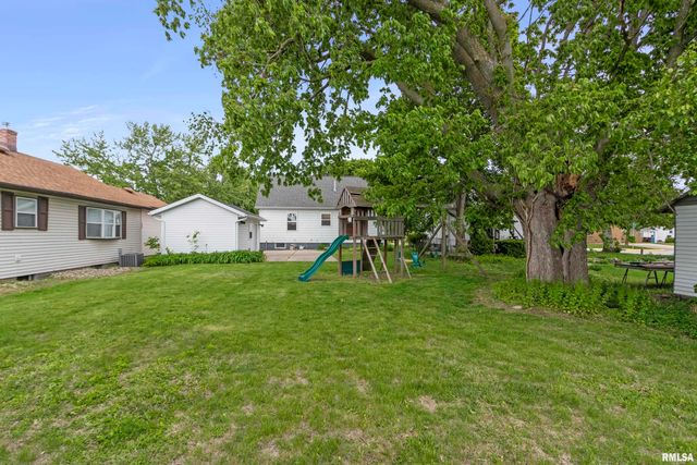 216 E TYLER Street, Morton, IL 61550