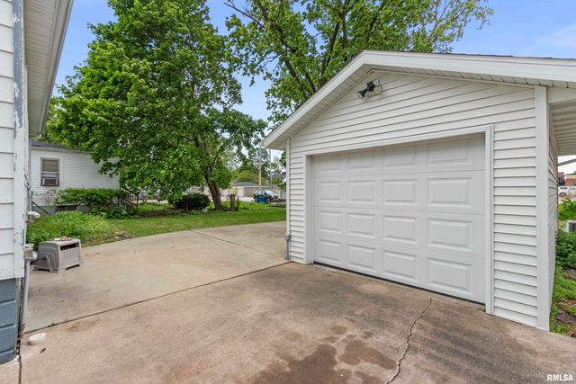 216 E TYLER Street, Morton, IL 61550