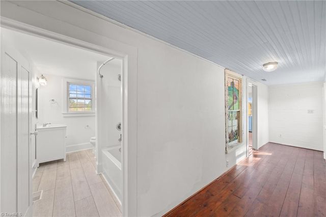 3054 N Old 52 Road, Pinnacle, NC 27043