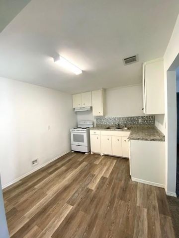 7331 Dunkirk Road, Houston, TX 77033