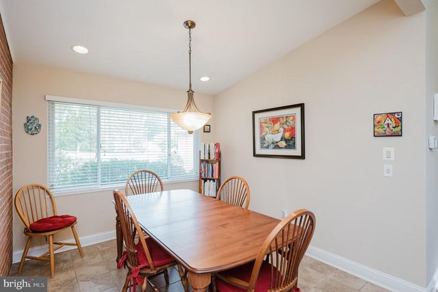 8403 TOPPING, Baltimore, MD 21208