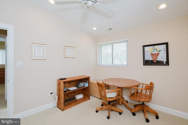 8403 TOPPING, Baltimore, MD 21208