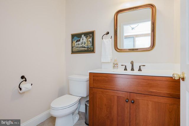 8403 TOPPING, Baltimore, MD 21208
