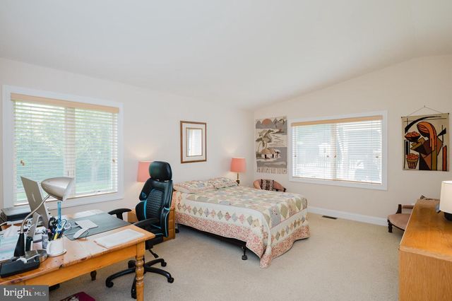8403 TOPPING, Baltimore, MD 21208
