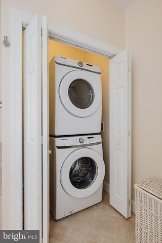 8403 TOPPING, Baltimore, MD 21208