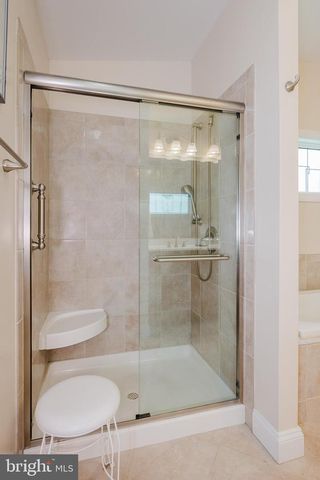 8403 TOPPING, Baltimore, MD 21208