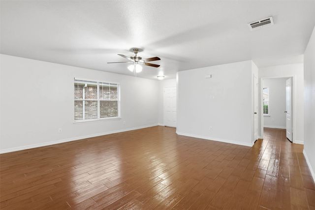 8040 Summer Stream Drive, Fort Worth, TX 76134