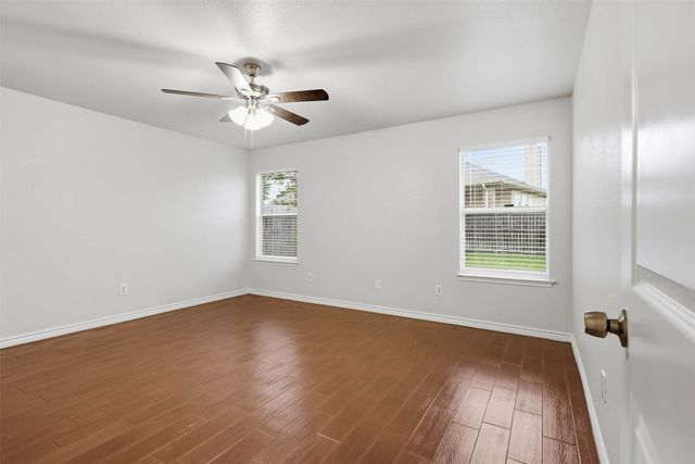 8040 Summer Stream Drive, Fort Worth, TX 76134
