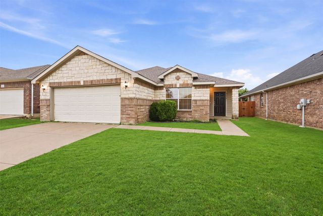 8040 Summer Stream Drive, Fort Worth, TX 76134