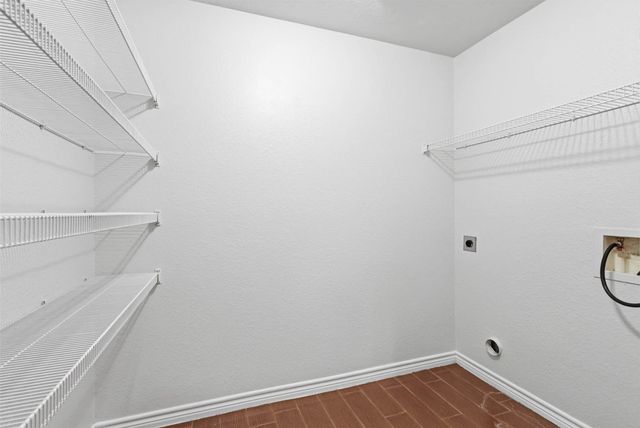 8040 Summer Stream Drive, Fort Worth, TX 76134
