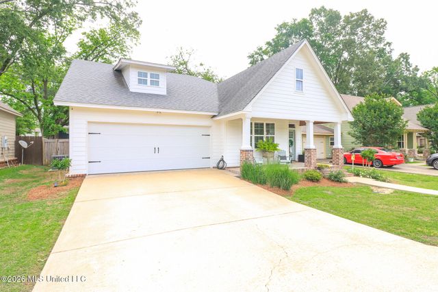 12 Oakwood Glen, Clinton, MS 39056