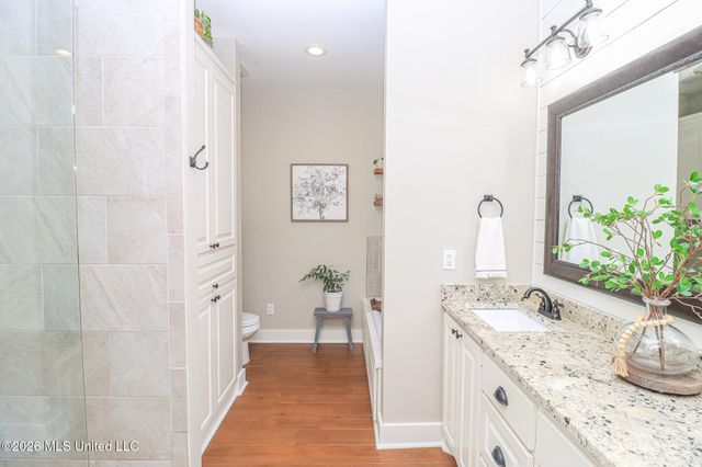 12 Oakwood Glen, Clinton, MS 39056