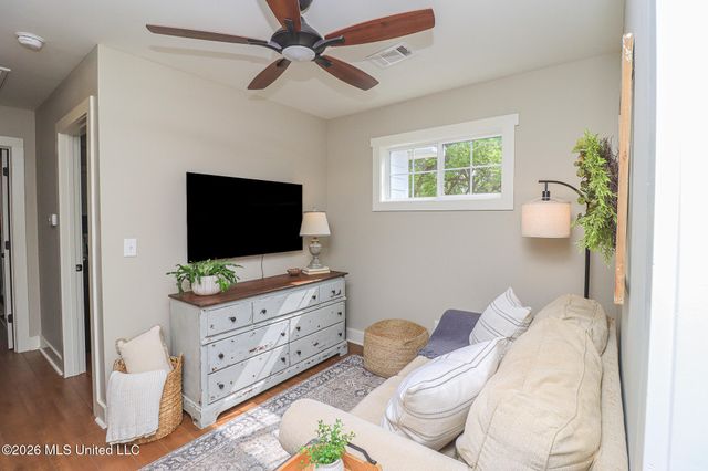12 Oakwood Glen, Clinton, MS 39056