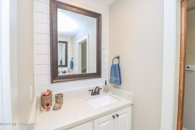 12 Oakwood Glen, Clinton, MS 39056