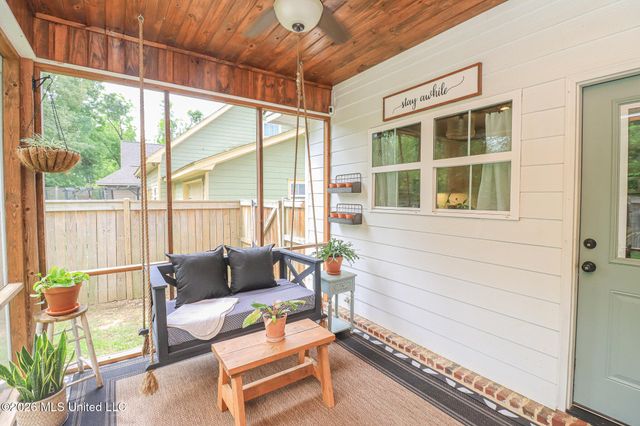 12 Oakwood Glen, Clinton, MS 39056